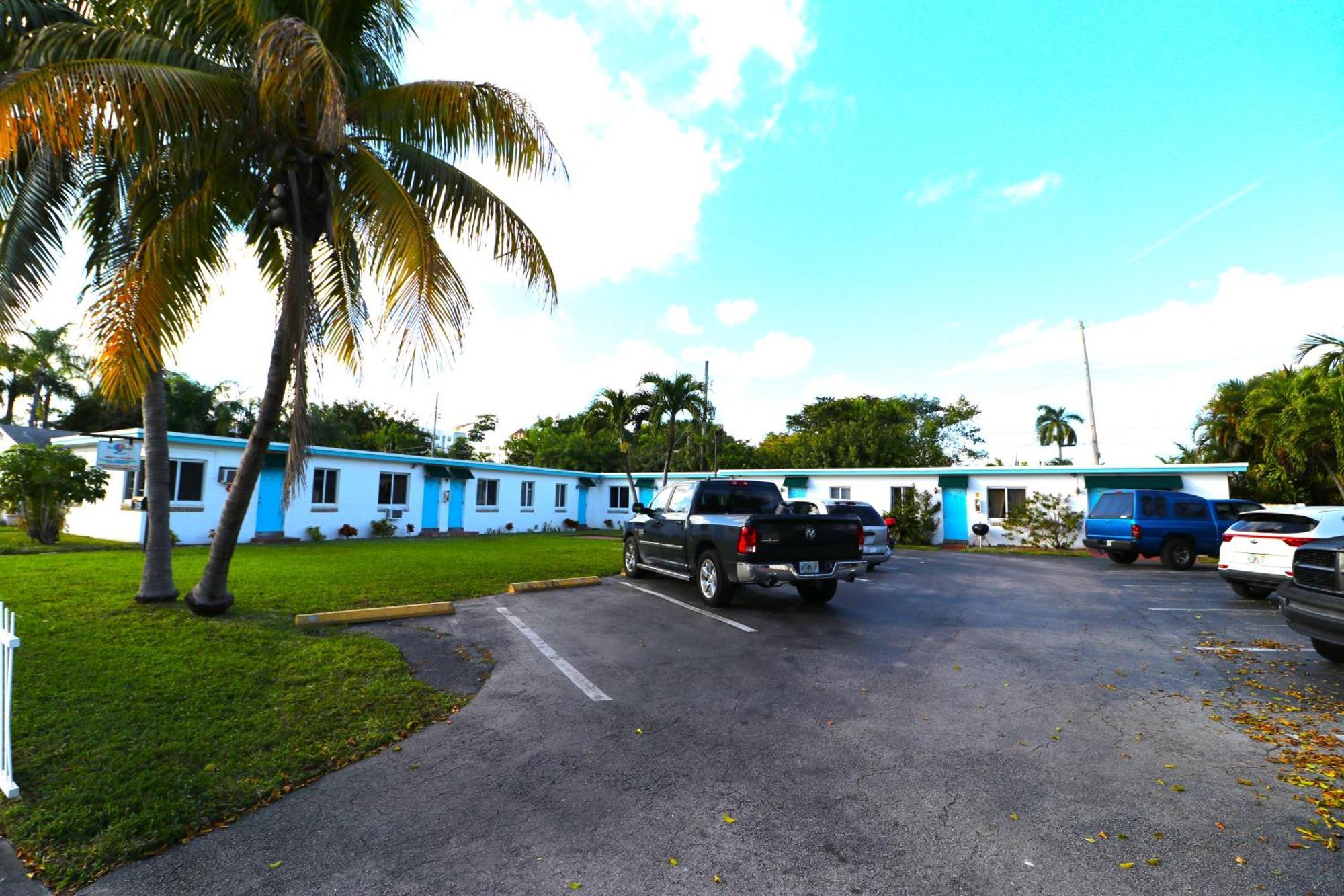 Hallandale Beach Motel With Free Parking And Full Kitchen ! No Extra Fees! Accepting Cash! Esterno foto